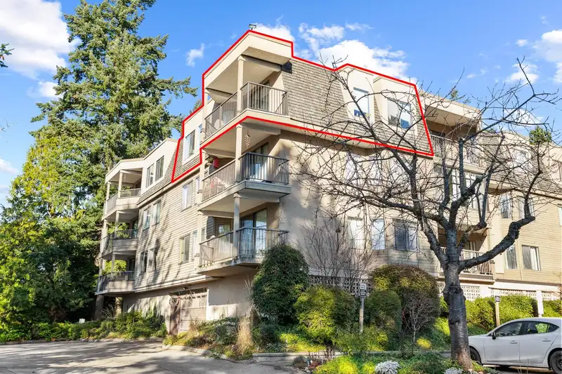 301 1760 SOUTHMERE CRESCENT - photo 2 of 20