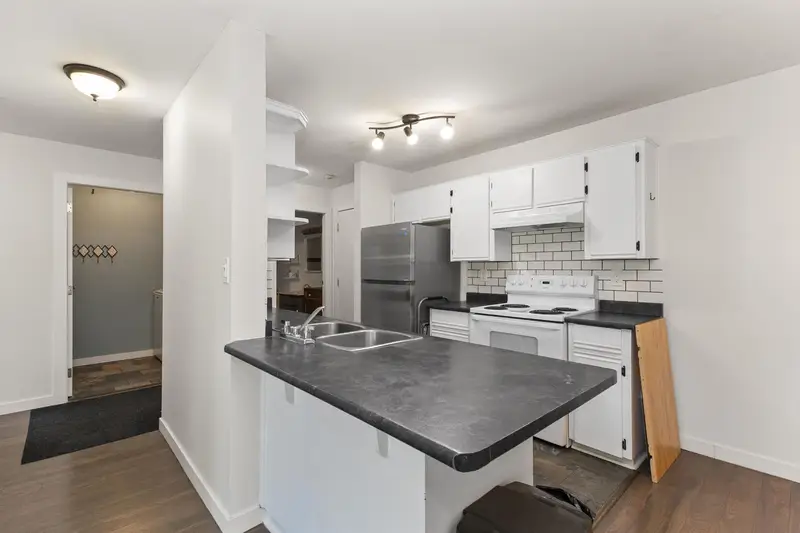 119 1755 SALTON ROAD - photo 2 of 25