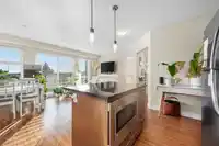 407 15795 CROYDON DRIVE - thumbnail 6