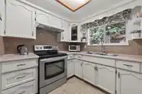 14151 16A AVENUE - thumbnail 13