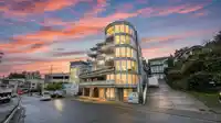 404 14955 VICTORIA AVENUE - thumbnail 1