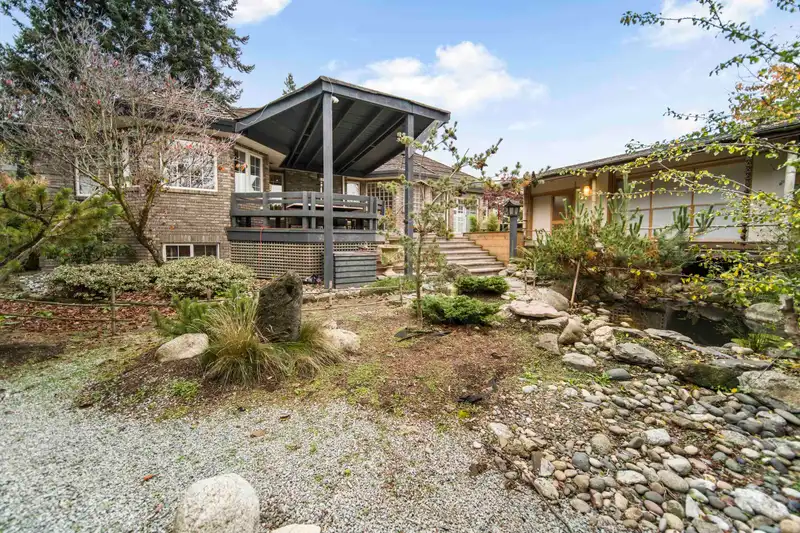 2089 134 STREET - photo 3 of 21