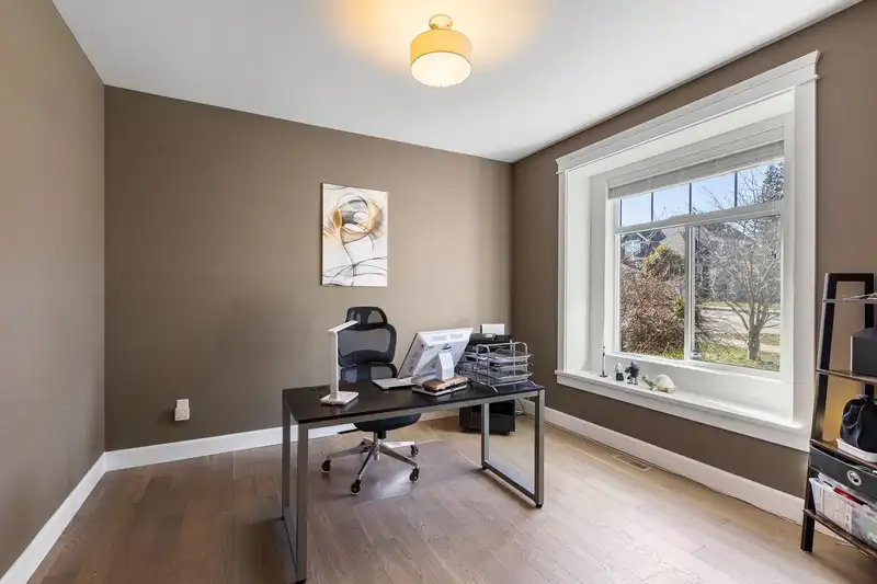 2720 164 STREET - photo 4 of 40
