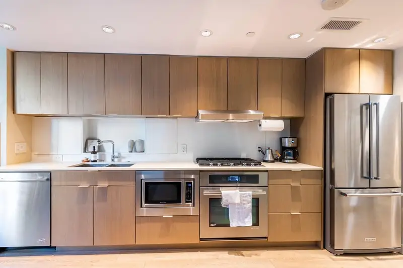 303 111 E 1ST AVENUE - photo 2 of 20