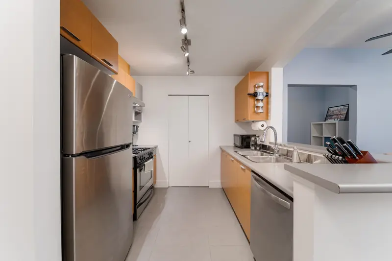 322 6033 KATSURA STREET - photo 4 of 25