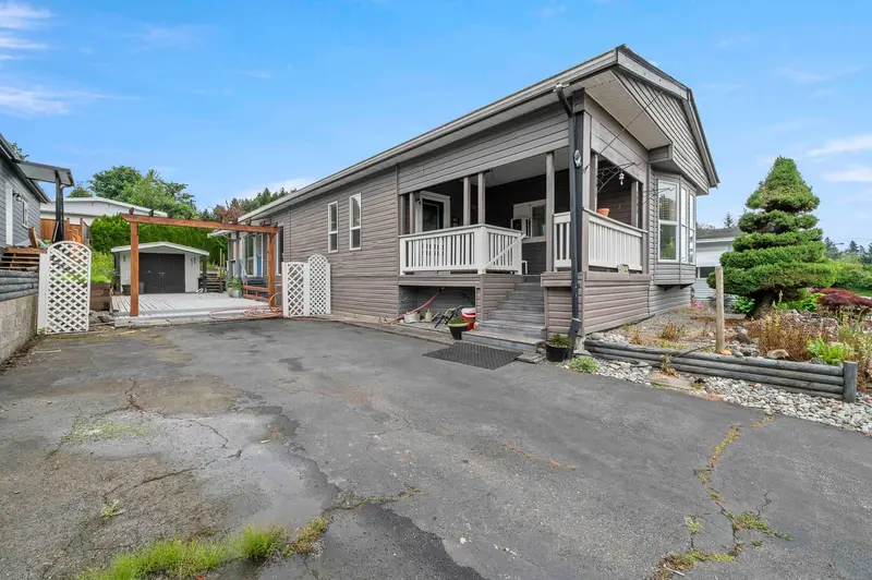 13 27111 0 AVENUE - photo 3 of 25