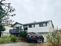 14728 17 AVENUE - thumbnail 2