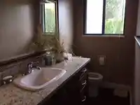 14728 17 AVENUE - thumbnail 4