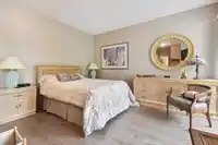 305 1705 MARTIN DRIVE - thumbnail 13