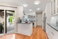 3 1838 SOUTHMERE CRESCENT - thumbnail 19