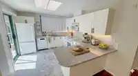 407 1765 MARTIN DRIVE - thumbnail 6