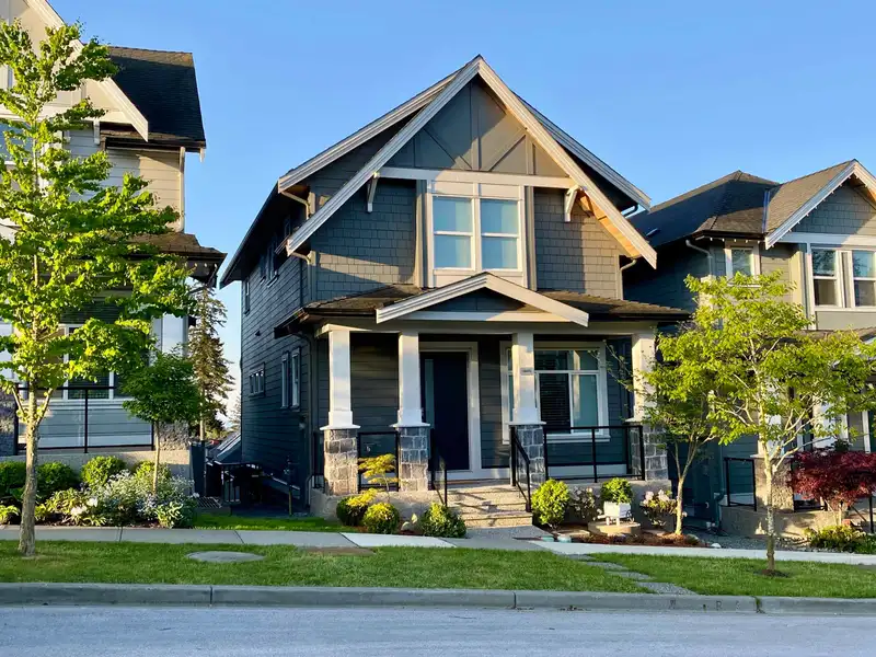 16470 21A AVENUE - photo 1 of 38