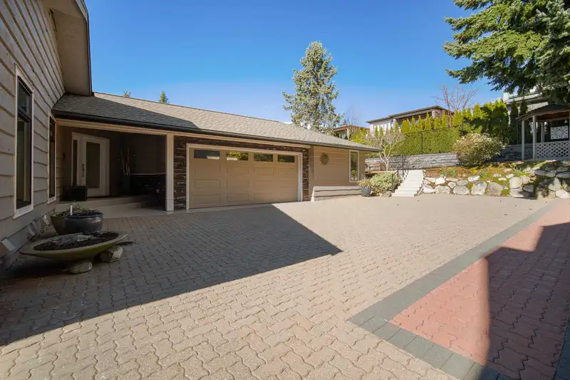 13387 13A AVENUE - photo 2 of 36