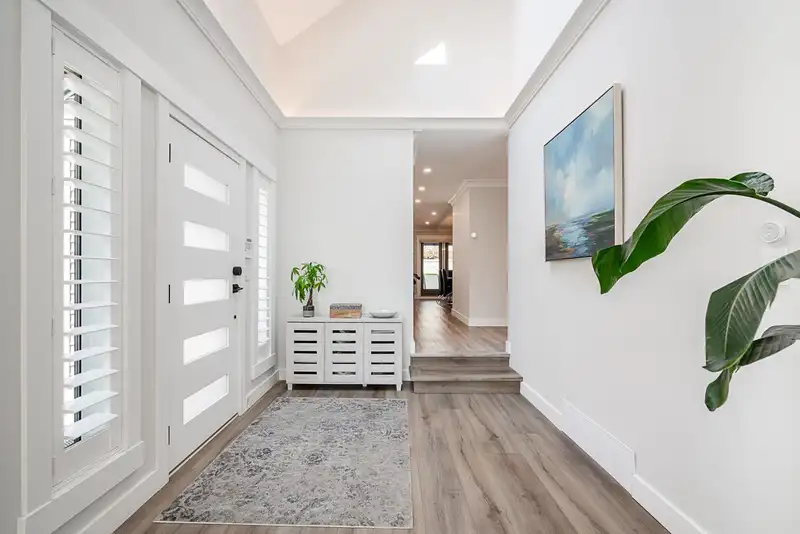 15807 COLUMBIA AVENUE - photo 4 of 38
