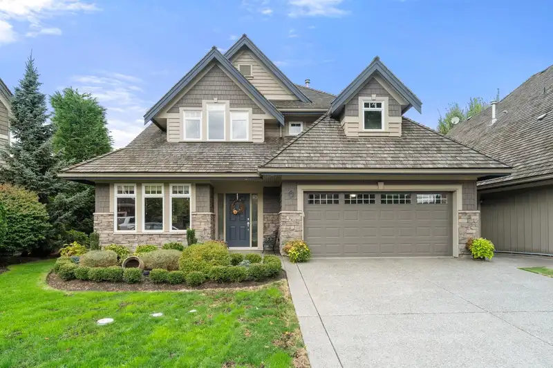 19 3300 157A STREET - photo 1 of 40