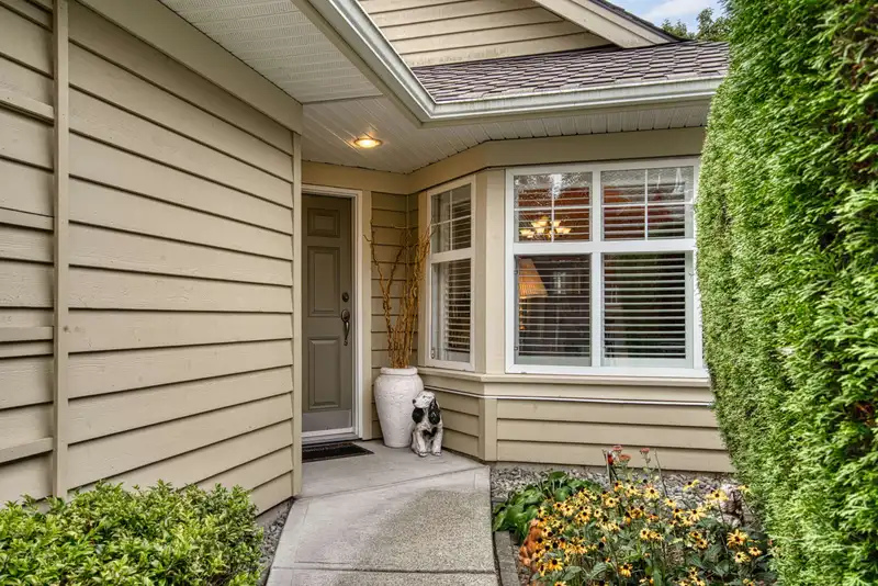 96 15500 ROSEMARY HEIGHTS CRESCENT - photo 3 of 25