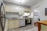 108 1561 VIDAL STREET - thumbnail 4
