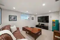 2892 161B STREET - thumbnail 34