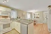 855 HABGOOD STREET - thumbnail 8