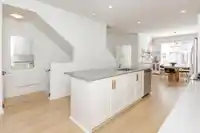 11 15588 32ND AVENUE - thumbnail 2