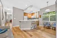 20 2678 KING GEORGE BOULEVARD - thumbnail 11