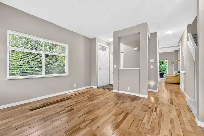 20 2678 KING GEORGE BOULEVARD - photo 3 of 32