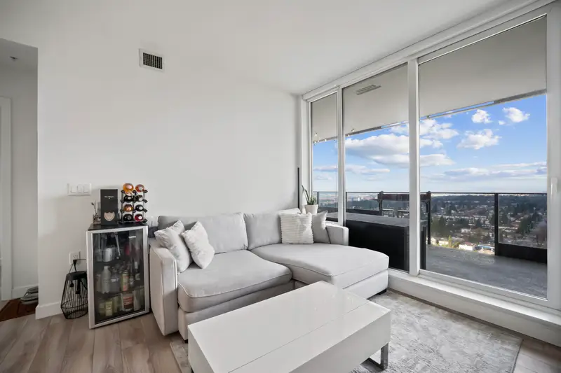 2501 6699 DUNBLANE AVENUE - photo 4 of 25