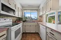 16881 31 AVENUE - thumbnail 12