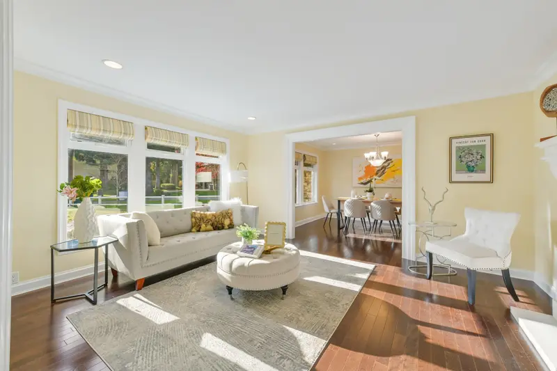 1944 133B STREET - photo 4 of 25