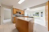 14816 20A AVENUE - thumbnail 11