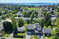 15908 RUSSELL AVENUE - thumbnail 1