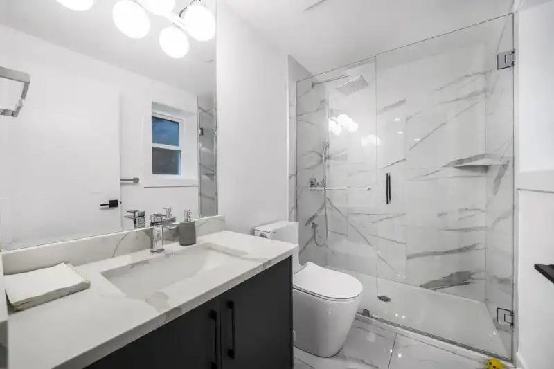 15908 RUSSELL AVENUE - photo 2 of 32
