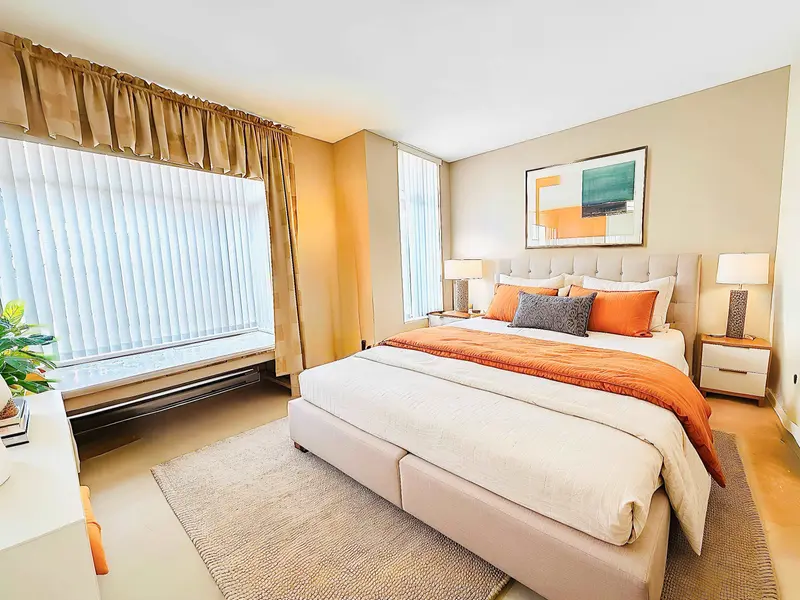 TH13 2089 ROSSER AVENUE - photo 3 of 6