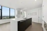 2406 1588 JOHNSTON ROAD - thumbnail 20