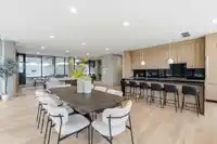 2406 1588 JOHNSTON ROAD - thumbnail 33