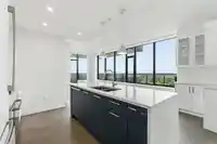 2406 1588 JOHNSTON ROAD - thumbnail 8