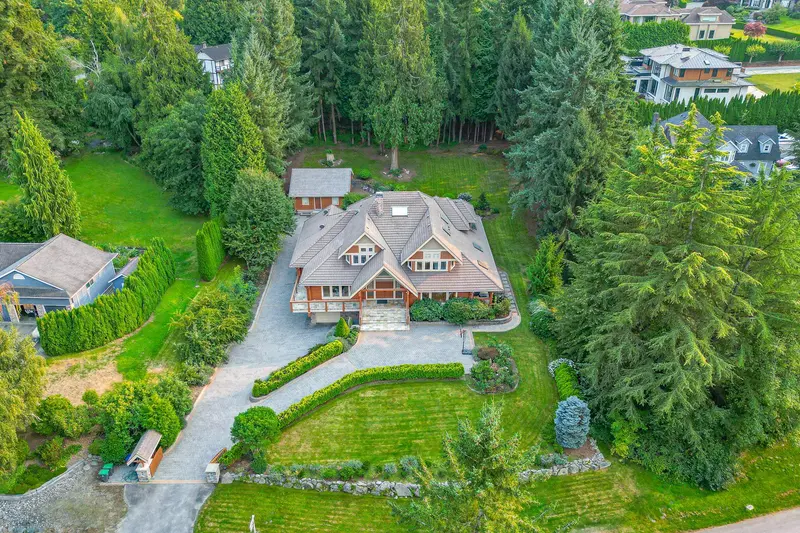 16354 30B AVENUE - photo 3 of 25