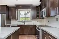 7 350 174 STREET - thumbnail 8