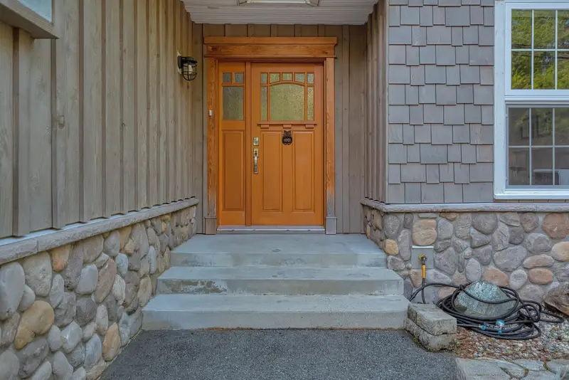 8029 SOUTHWOOD ROAD - photo 2 of 25