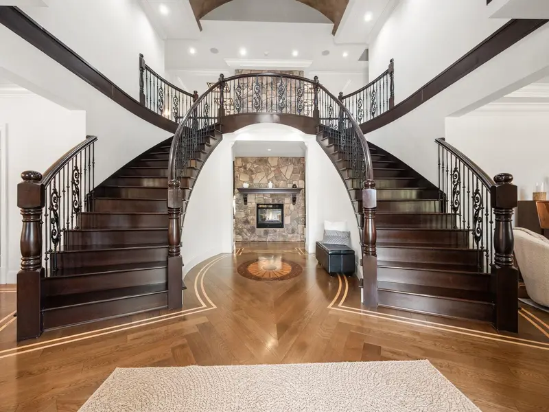 5615 121A STREET - photo 2 of 25