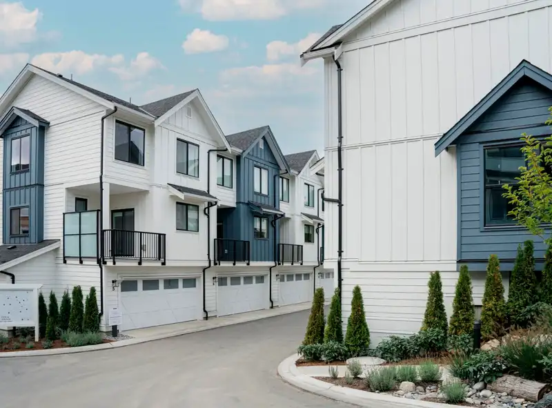 41 1871 165A STREET - photo 1 of 15