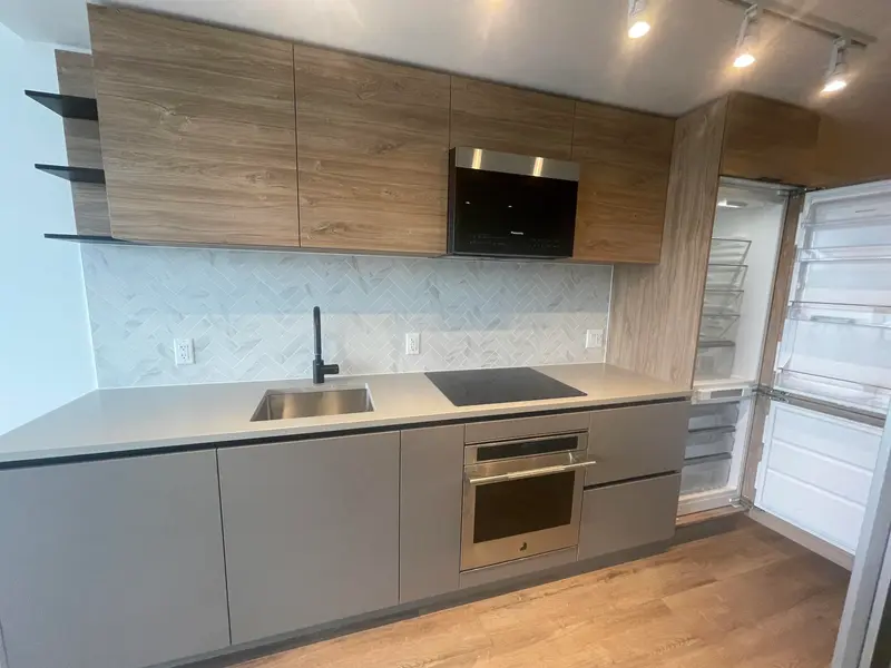 2509 13428 105 AVENUE - photo 3 of 24