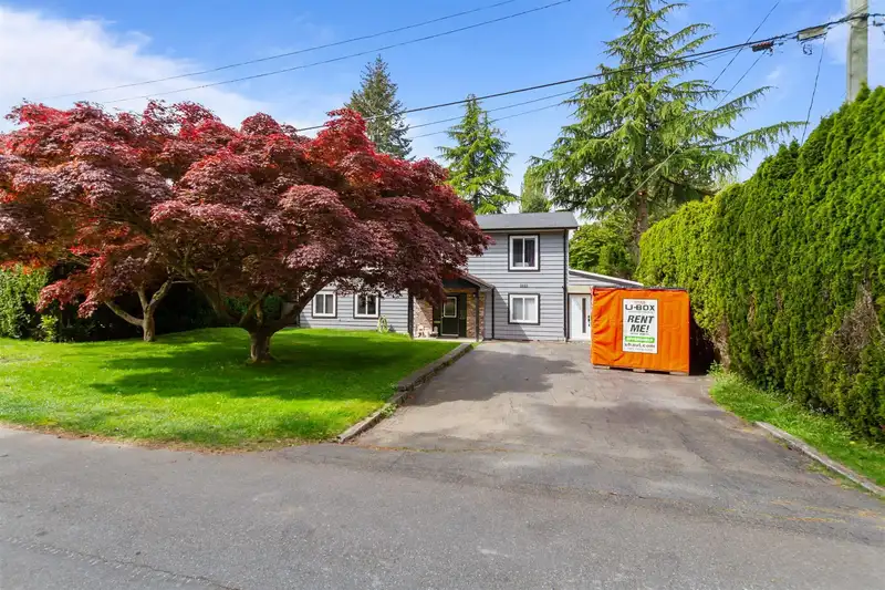 2621 127A STREET - photo 3 of 40