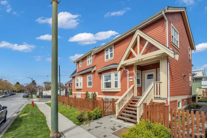 2915 HORLEY STREET - photo 3 of 25