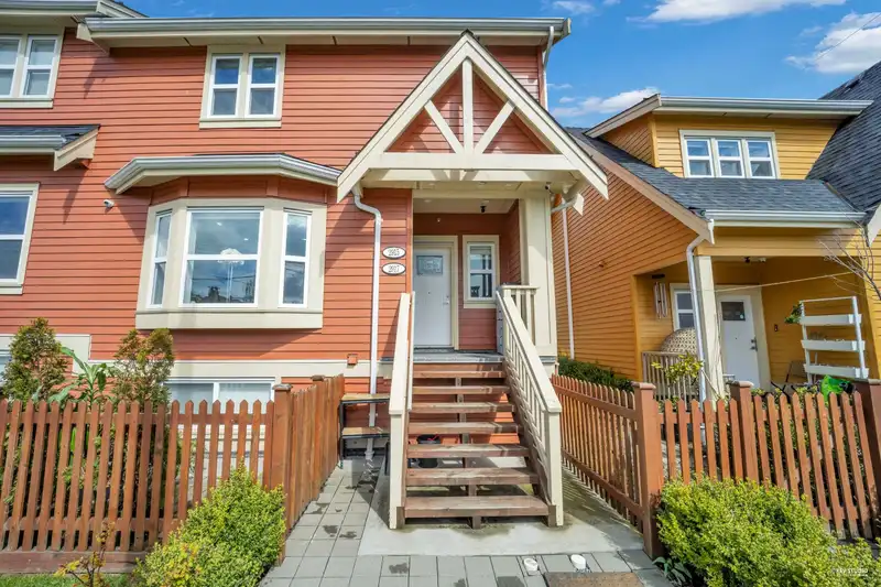 2915 HORLEY STREET - photo 4 of 25