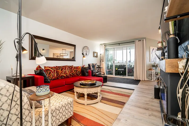 306 32823 LANDEAU PLACE - photo 2 of 25