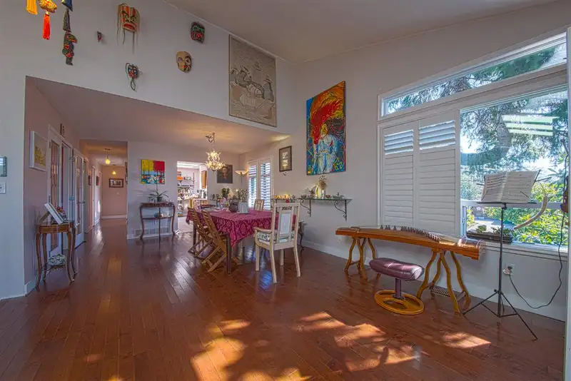 1071 STEVENS STREET - photo 4 of 37