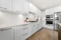 134 2853 HELC PLACE - thumbnail 17