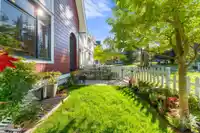 134 2853 HELC PLACE - thumbnail 3