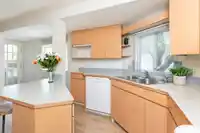 2102 CUMBRIA DRIVE - thumbnail 7